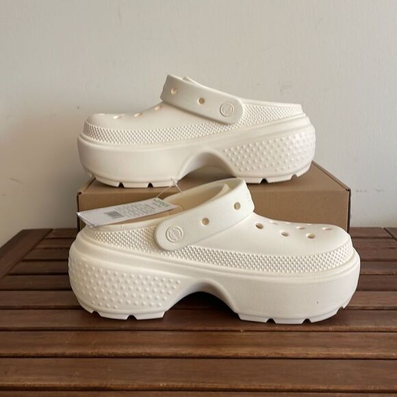 NWT Crocs Stomp Clog Chalk Women Size 8 Men Size 6(209347-0WV) - Picture 3 of 10